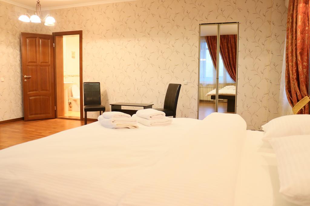 Apartment 5 Almaty Room photo